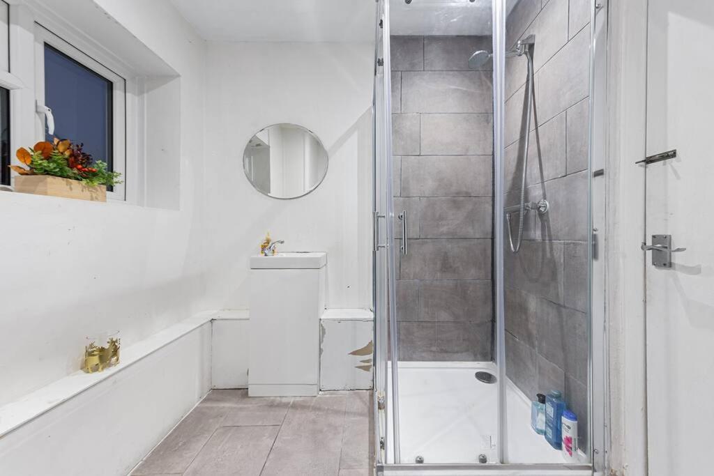 Holiday Home Near Kings Cross Sleep 12 Sp7 London Exterior foto