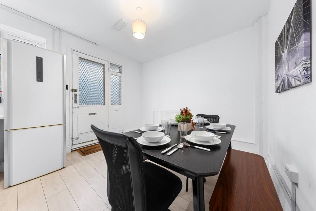 Holiday Home Near Kings Cross Sleep 12 Sp7 London Exterior foto