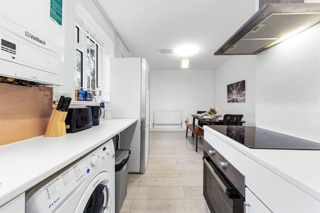Holiday Home Near Kings Cross Sleep 12 Sp7 London Exterior foto