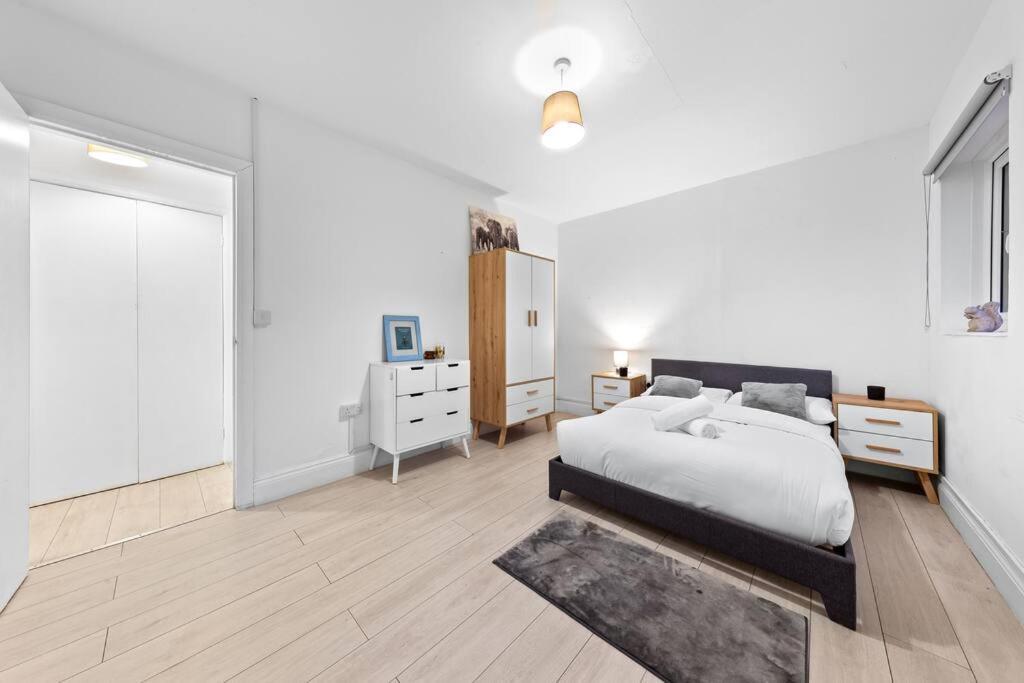 Holiday Home Near Kings Cross Sleep 12 Sp7 London Exterior foto